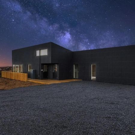 Luxury Log Home With A Hot Tub Selfoss Extérieur photo