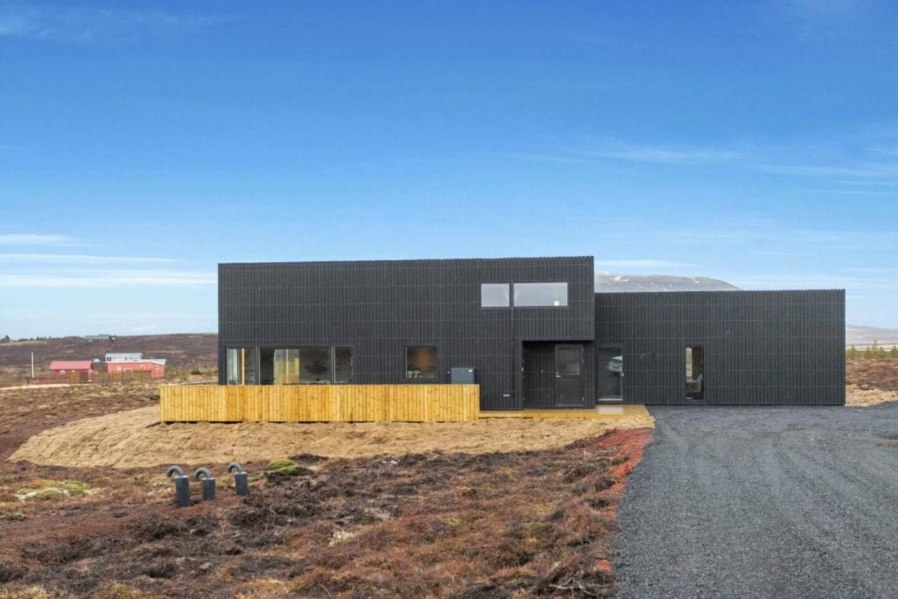 Luxury Log Home With A Hot Tub Selfoss Extérieur photo