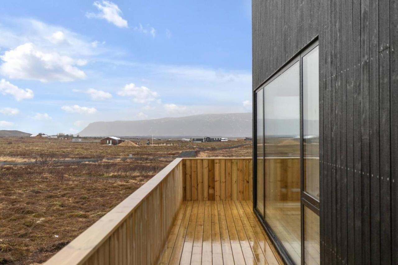 Luxury Log Home With A Hot Tub Selfoss Extérieur photo