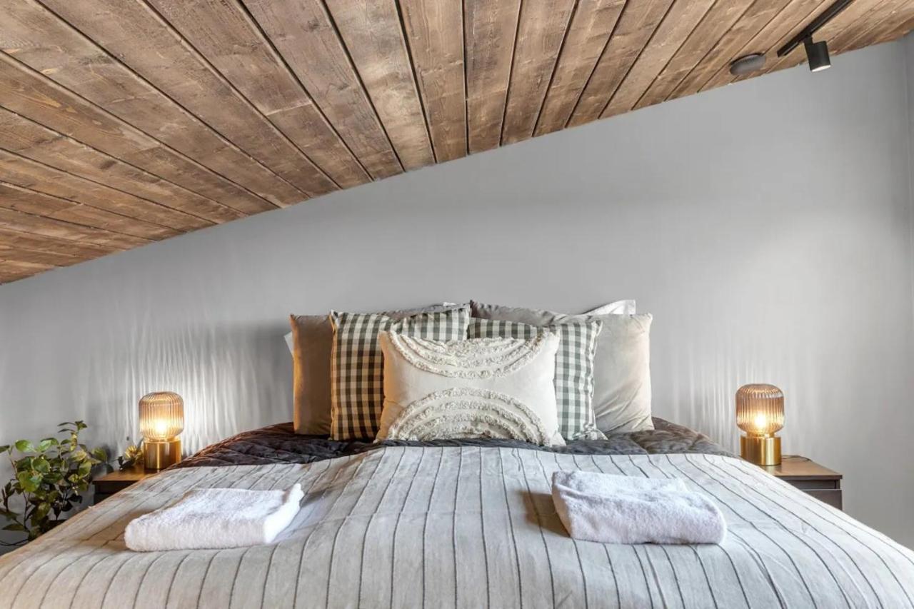 Luxury Log Home With A Hot Tub Selfoss Extérieur photo
