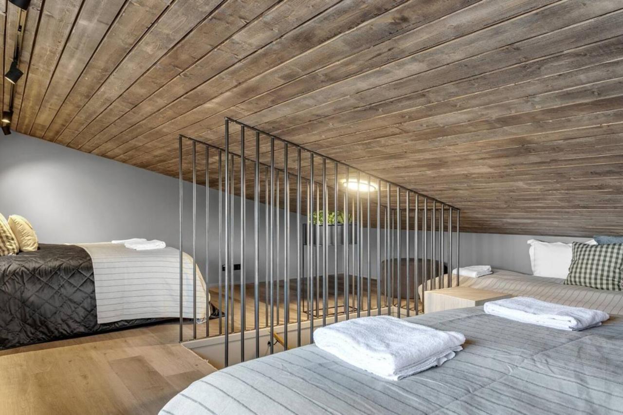 Luxury Log Home With A Hot Tub Selfoss Extérieur photo