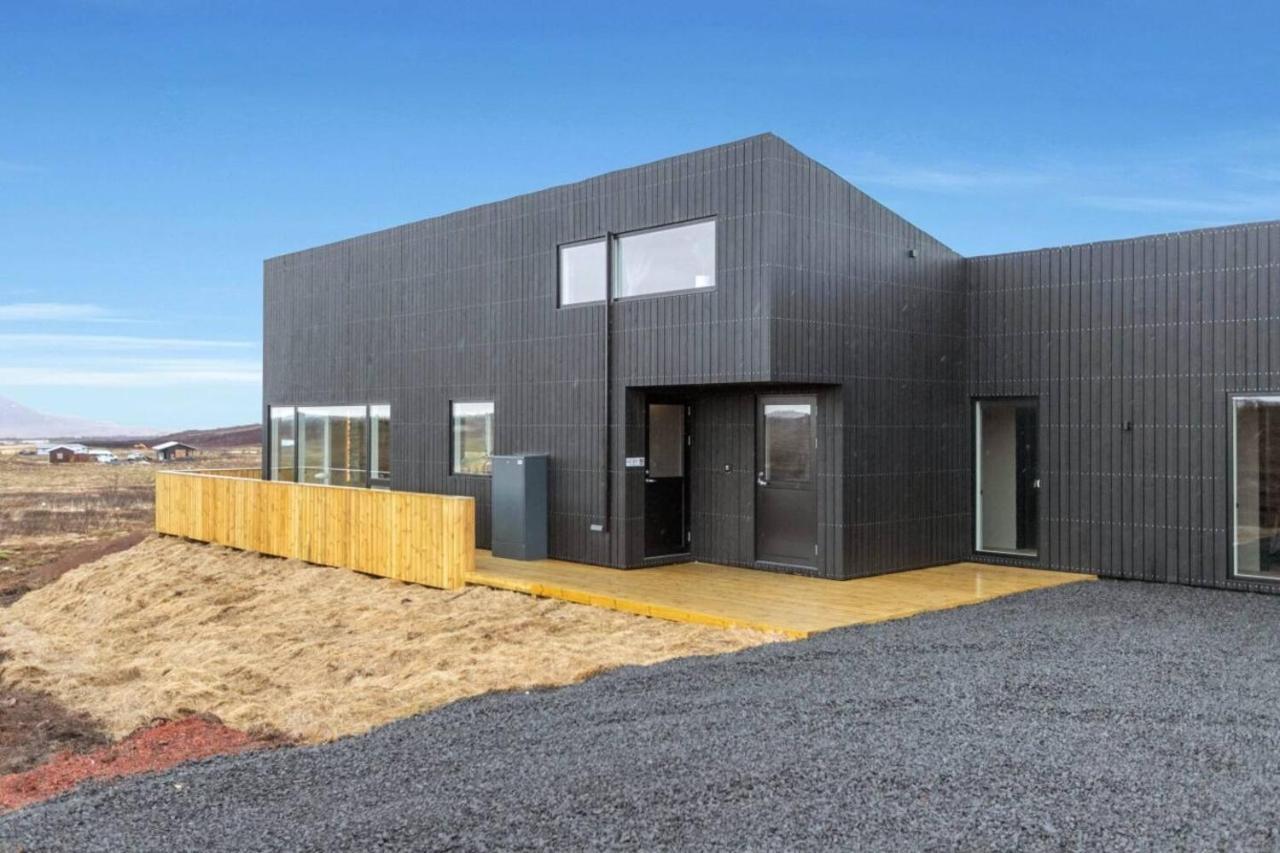 Luxury Log Home With A Hot Tub Selfoss Extérieur photo